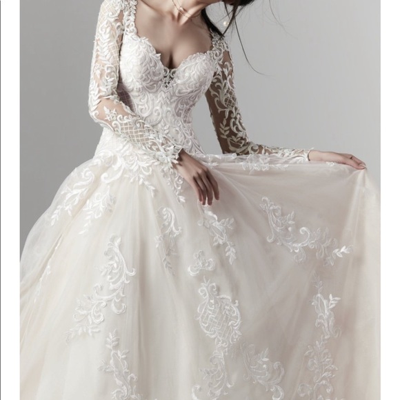 size 20 wedding dress with sleeves
